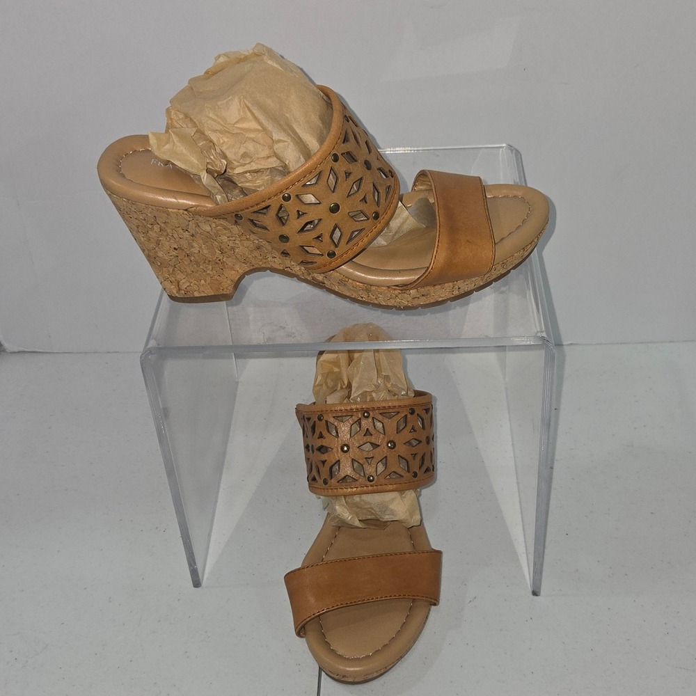 Franco Fortini Womens 7 Tan Laser Cut Studded Cork Wedge Slide Sandals AD88